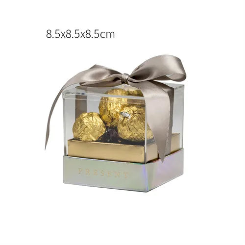 Acryl-Geschenkbox mit transparentem Band.