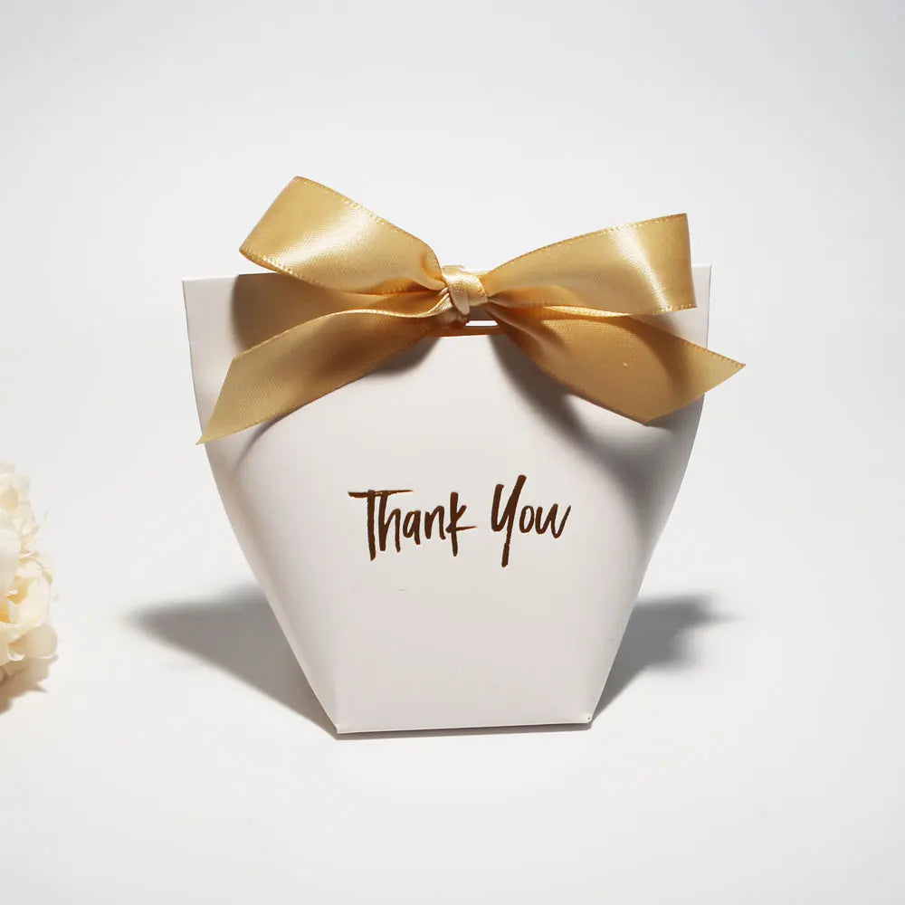 Charmante Süßigkeiten-Geschenkboxen „Danke“ mit Schleife