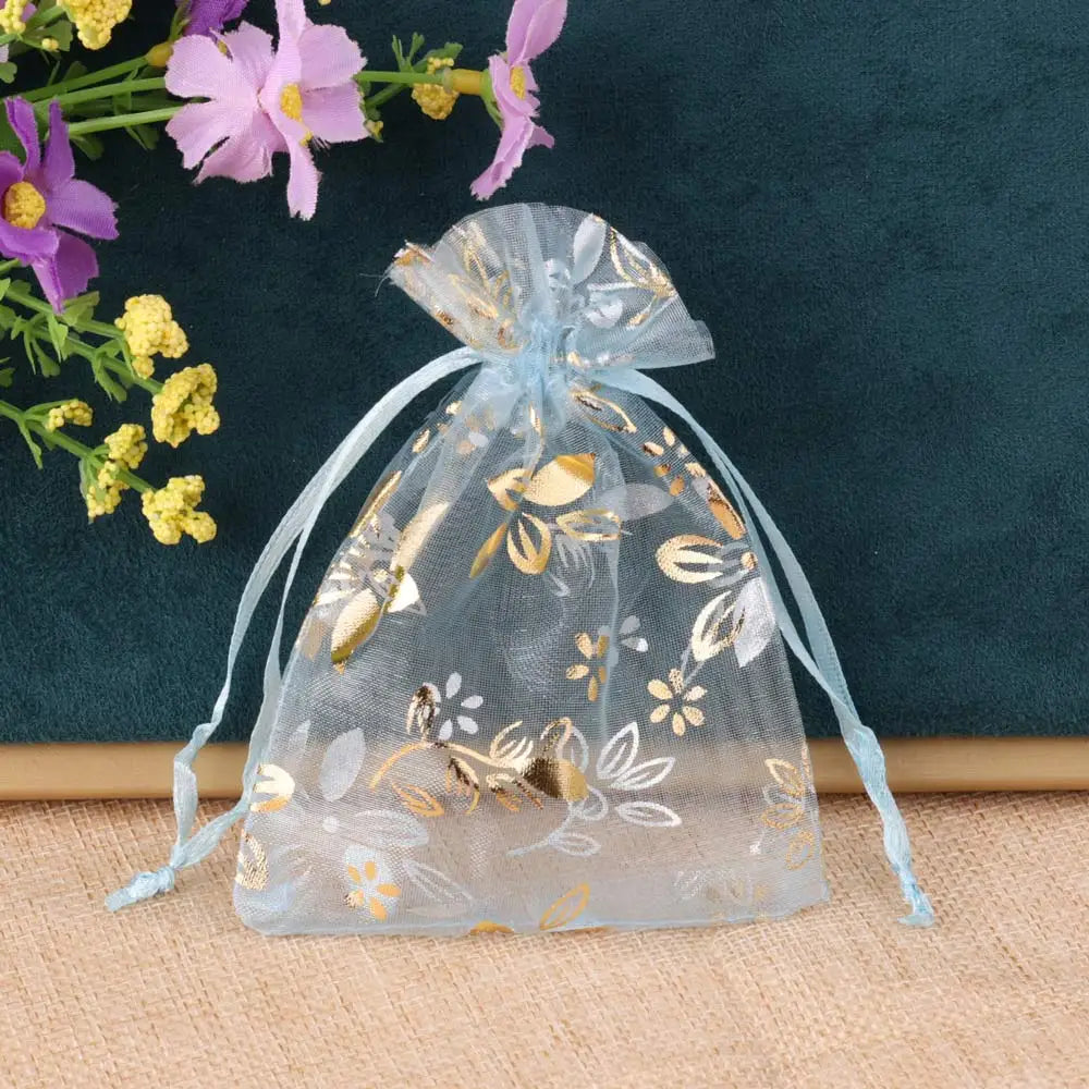 Satinbeutel mit Kordelzug zum Verpacken von Geschenktüten.