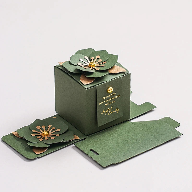 Hochzeits-Süßigkeitenbox, grün, kreativ, Blumenmuster, quadratisch, exquisit, personalisiert.