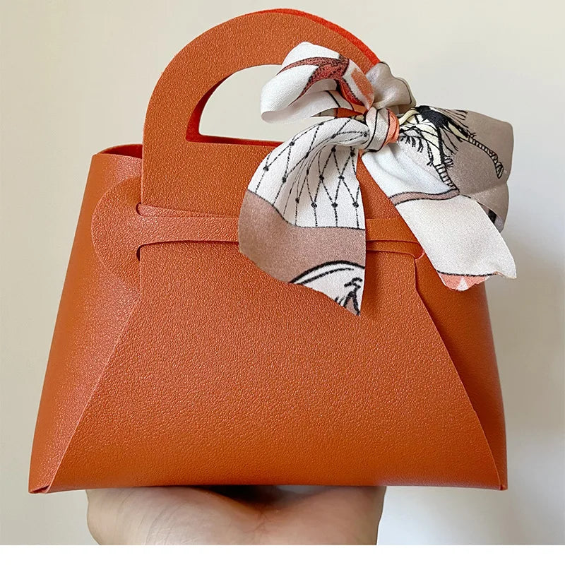 Große Geschenktüte aus Leder mit Schal für Hochzeitsfeiern, 10-teilige Geschenkverpackung.