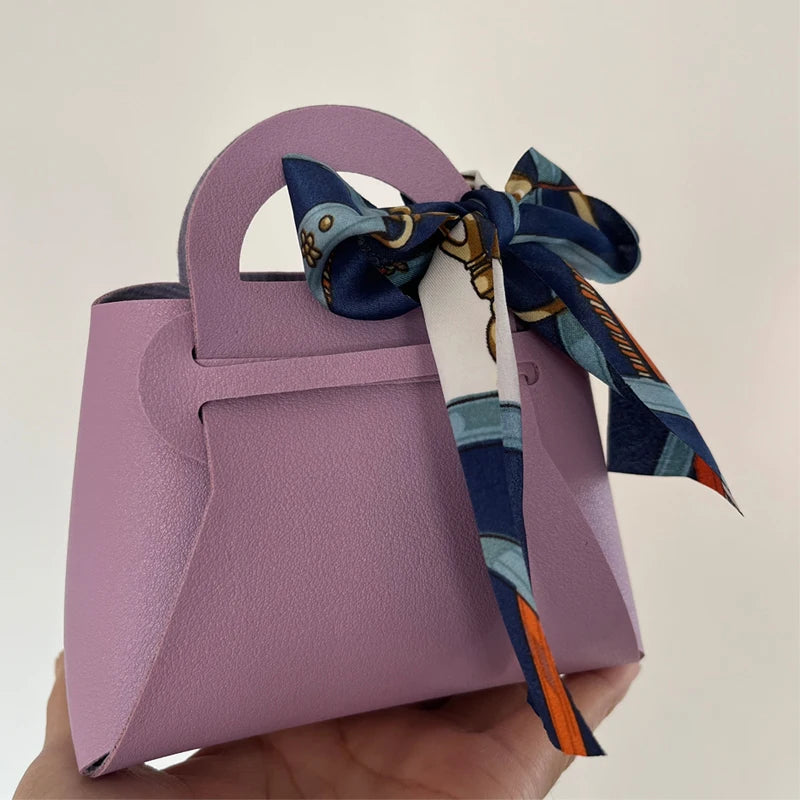 Große Geschenktüte aus Leder mit Schal für Hochzeitsfeiern, 10-teilige Geschenkverpackung.