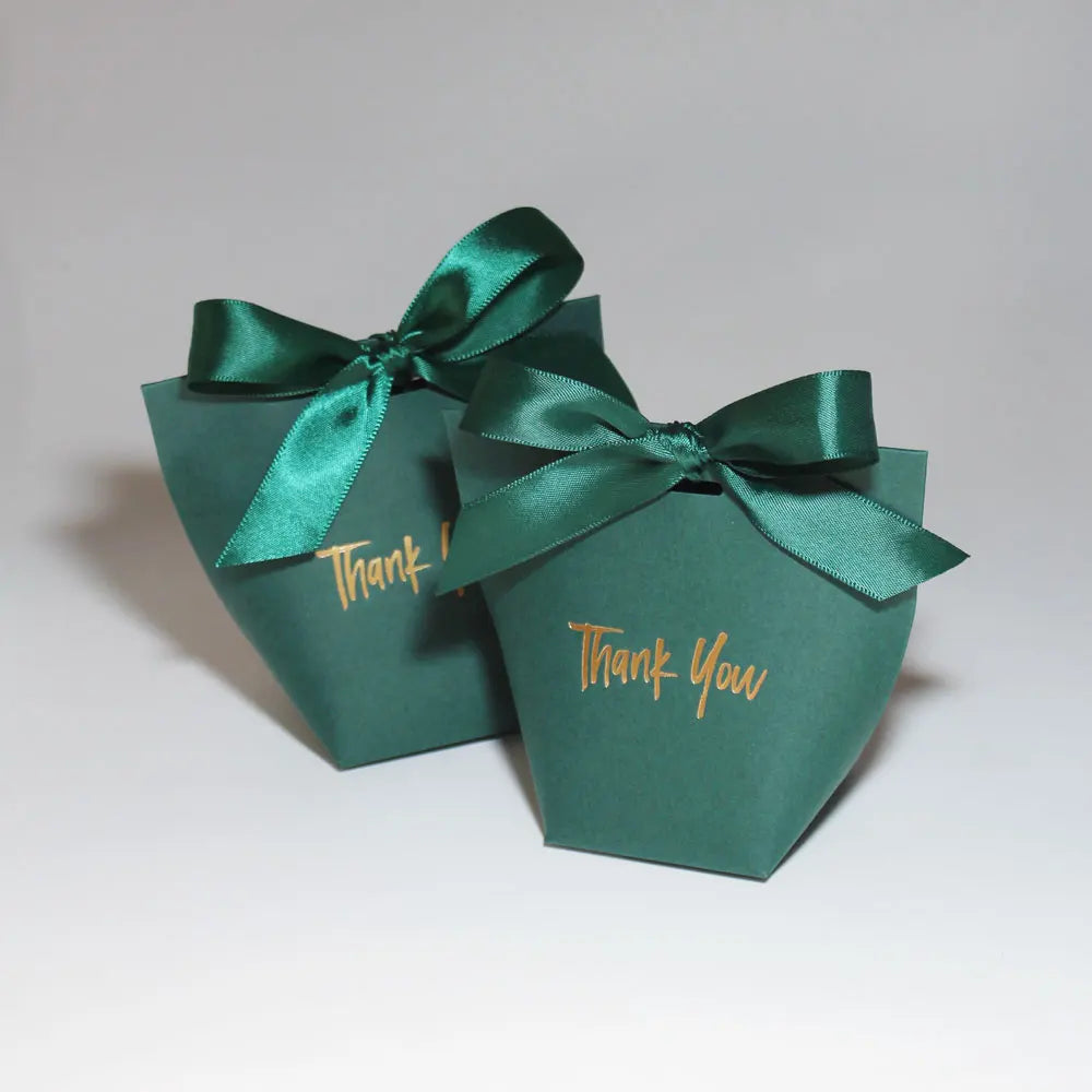 Charmante Süßigkeiten-Geschenkboxen „Danke“ mit Schleife