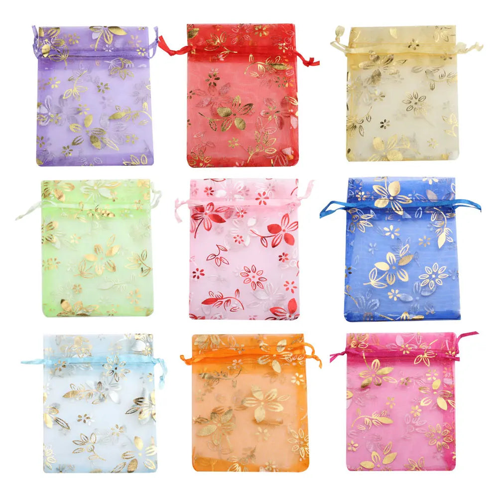 Satinbeutel mit Kordelzug zum Verpacken von Geschenktüten.