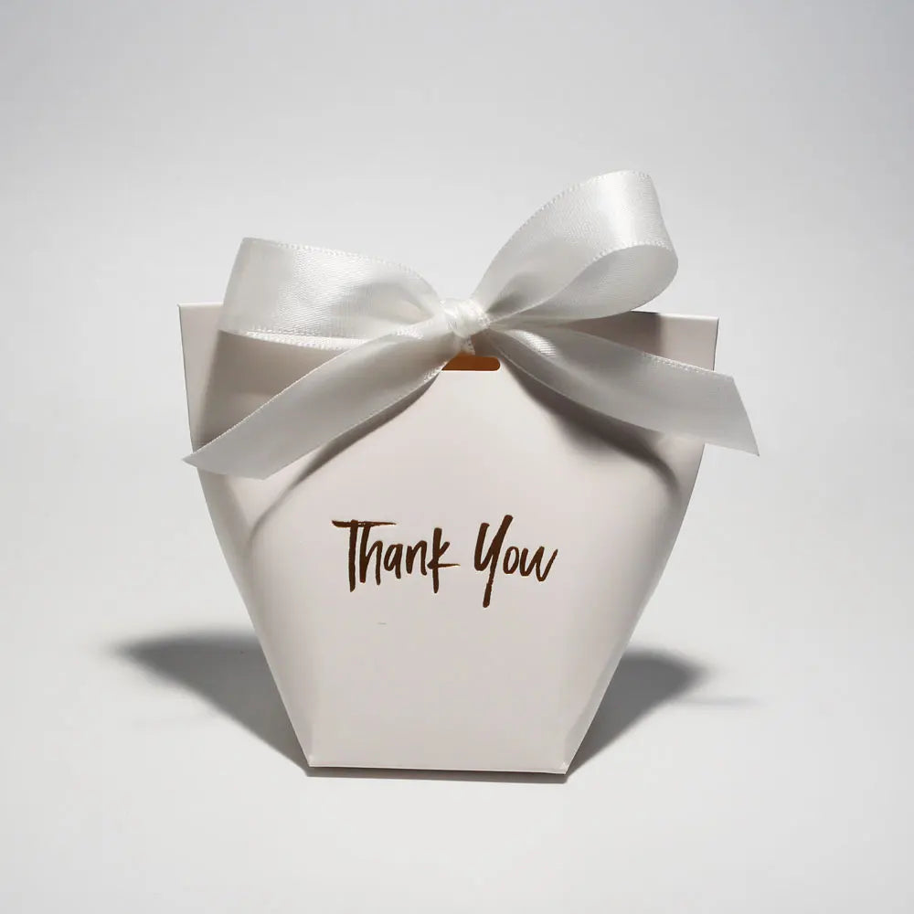 Charmante Süßigkeiten-Geschenkboxen „Danke“ mit Schleife