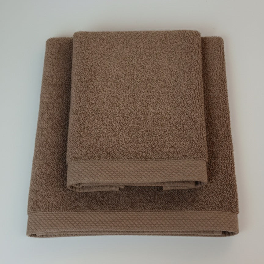 AREA - Set Spugna Asciugamano + Ospite Tinta Unita 100 % Cotone