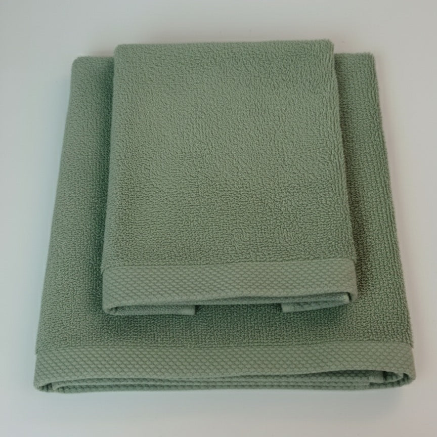 AREA - Set Spugna Asciugamano + Ospite Tinta Unita 100 % Cotone